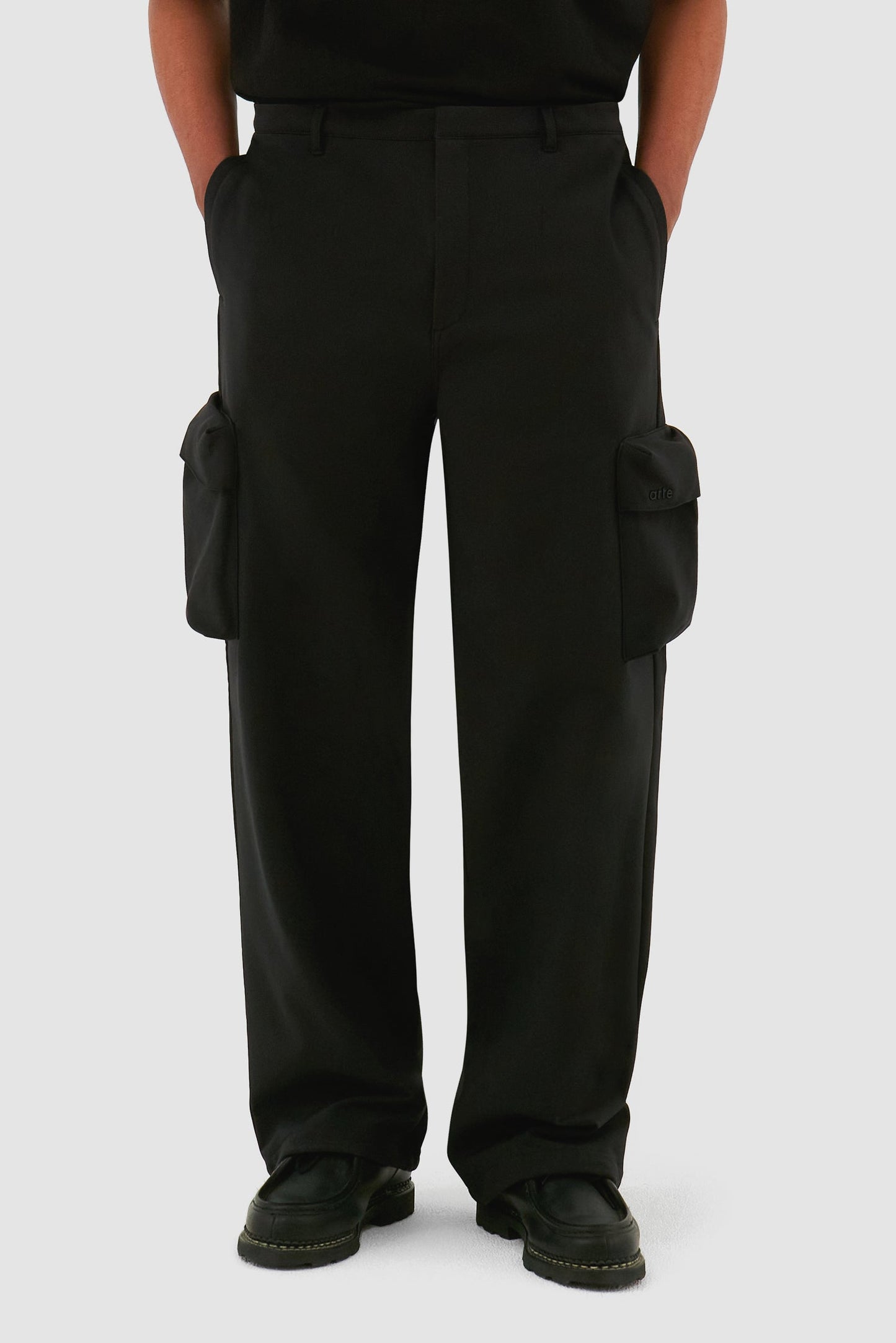 3D PANT POCKET BLACK